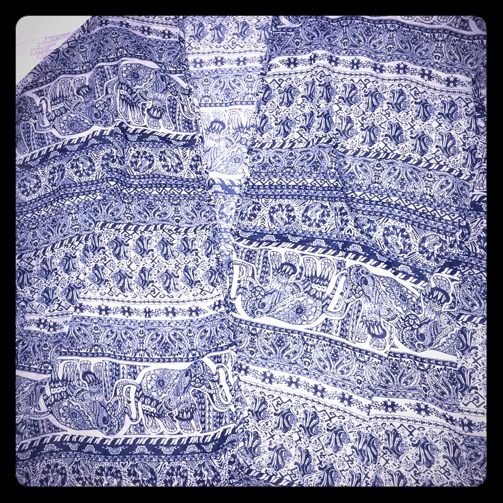 Blue and white kimono with elephant graphics